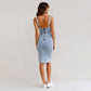 SculptiDress™ esculpe a sua silhueta e aumenta a sua confiança.
